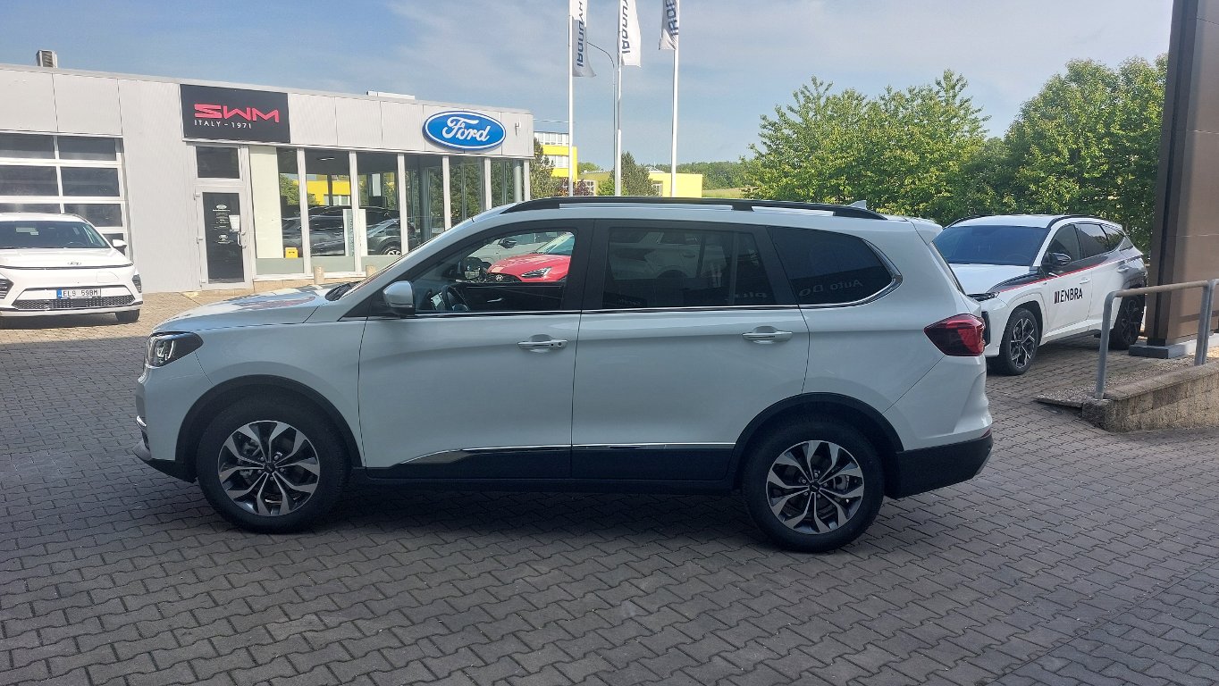 Vozidlo SWM G05 PRO